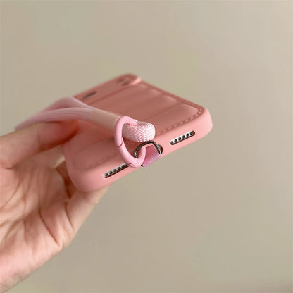 Coque iPhone avec Bracelet de Poignet et Protection Caméra – Silicone Antichoc